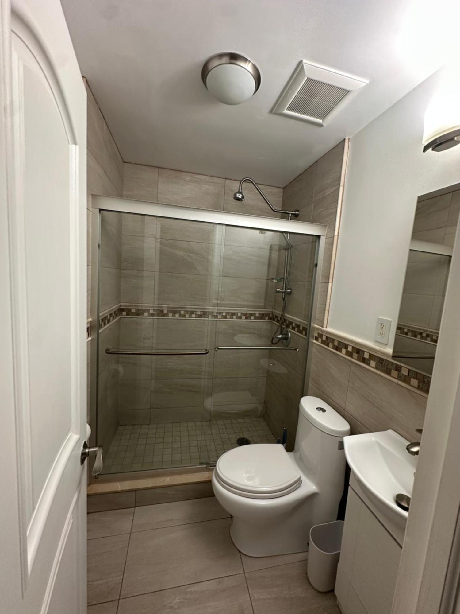 Private Bedroom And Private Bath นิวยอร์ก ภายนอก รูปภาพ